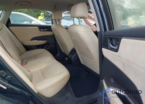 2018 Honda Clarity Plug-In Hybrid Touring из США, поврежденный, VIN JHMZC5F30JC018753